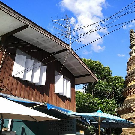Tiger House Hostel (Adults Only) เชียงใหม่ ภายนอก รูปภาพ