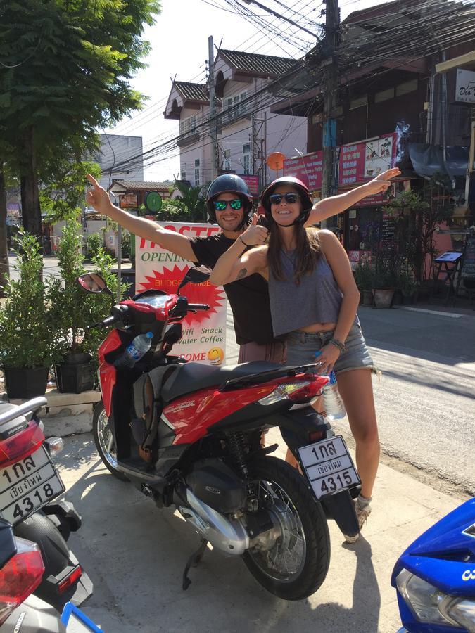 Tiger House Hostel (Adults Only) เชียงใหม่ ภายนอก รูปภาพ