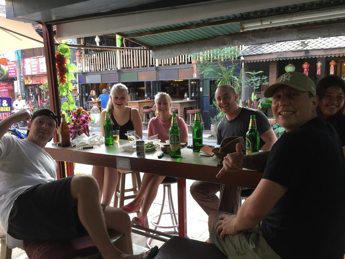 Tiger House Hostel (Adults Only) เชียงใหม่ ภายนอก รูปภาพ