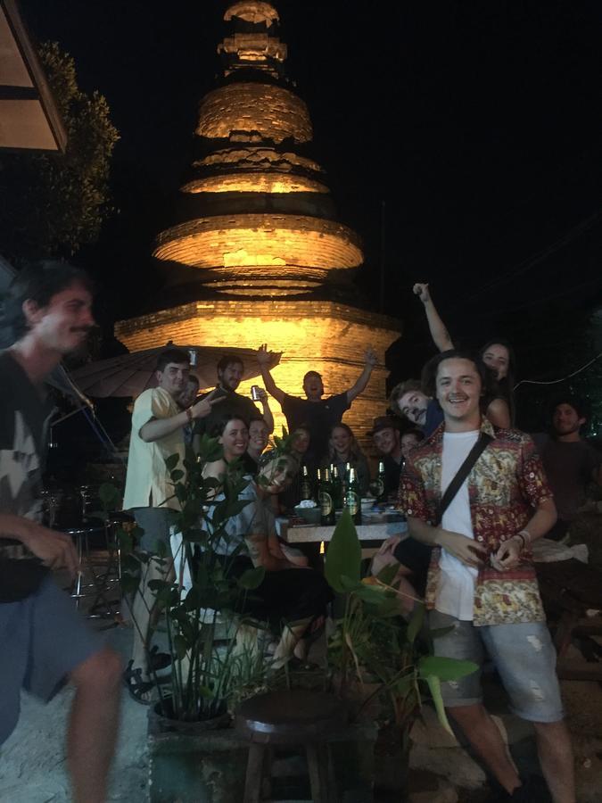 Tiger House Hostel (Adults Only) เชียงใหม่ ภายนอก รูปภาพ