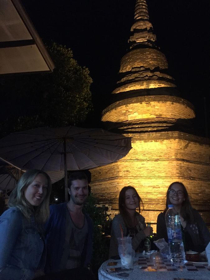 Tiger House Hostel (Adults Only) เชียงใหม่ ภายนอก รูปภาพ