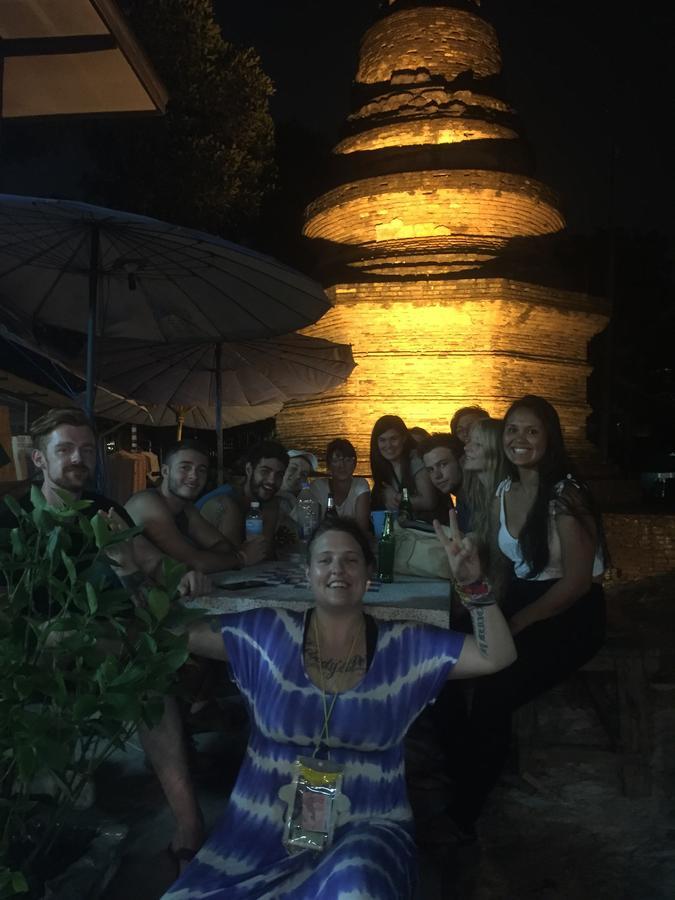 Tiger House Hostel (Adults Only) เชียงใหม่ ภายนอก รูปภาพ