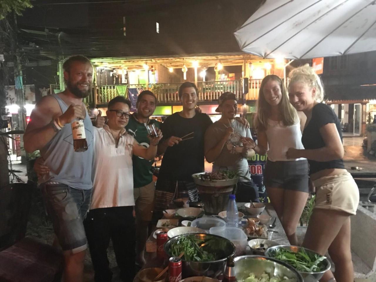 Tiger House Hostel (Adults Only) เชียงใหม่ ภายนอก รูปภาพ