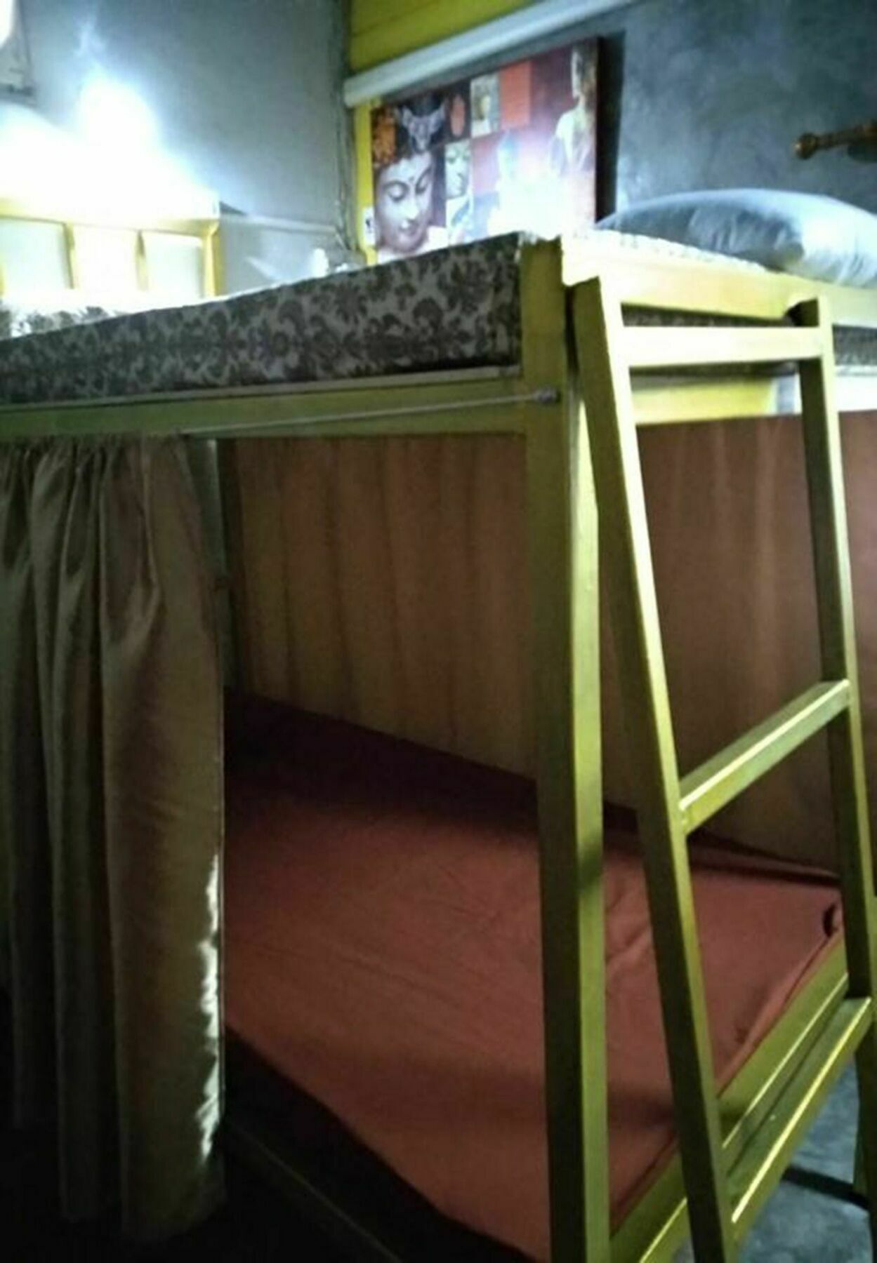 Tiger House Hostel (Adults Only) เชียงใหม่ ภายนอก รูปภาพ